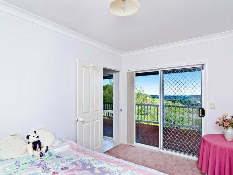 190 Simpsons Road, Currumbin Waters QLD 4223