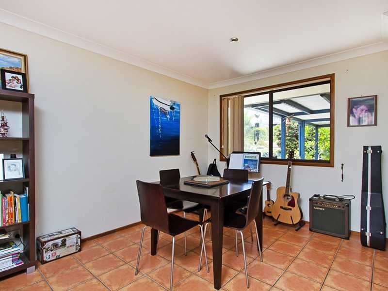 6 Sawtell Drive, Currumbin Waters QLD 4223