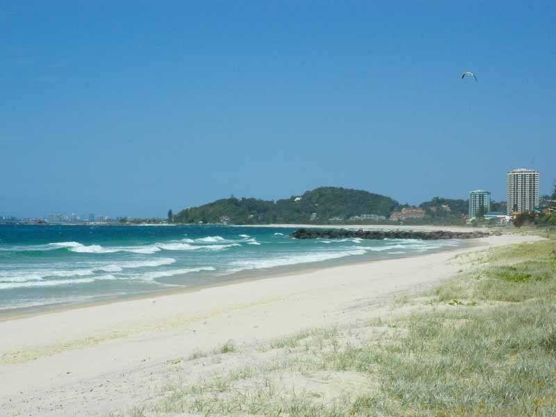 4/58 Sarawak Avenue, Palm Beach QLD 4221