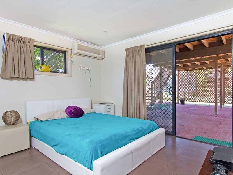 237 Mallawa Drive, Palm Beach QLD 4221