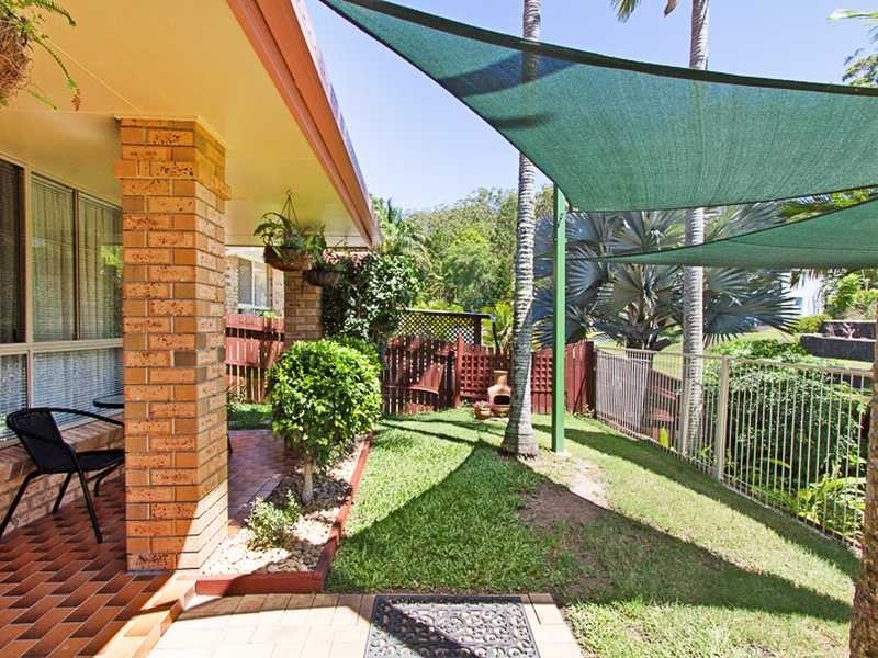 12 Bronhill Street, Currumbin Waters QLD 4223