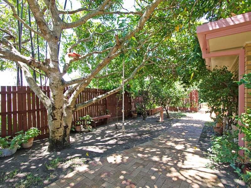 12 Bronhill Street, Currumbin Waters QLD 4223