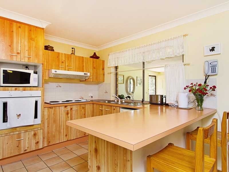 12 Bronhill Street, Currumbin Waters QLD 4223