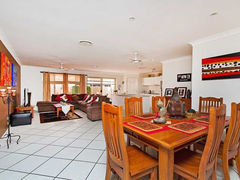62 Baekea Drive, Elanora QLD 4221