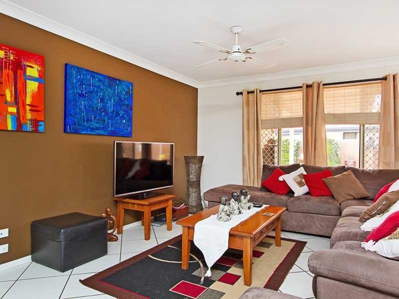 62 Baekea Drive, Elanora QLD 4221