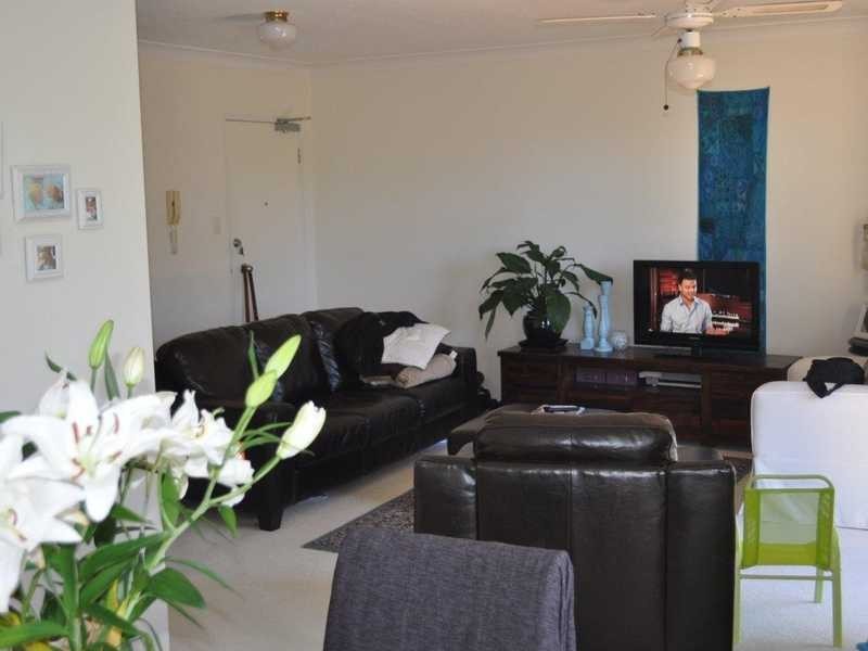 2/9 Domain Road, Currumbin QLD 4223