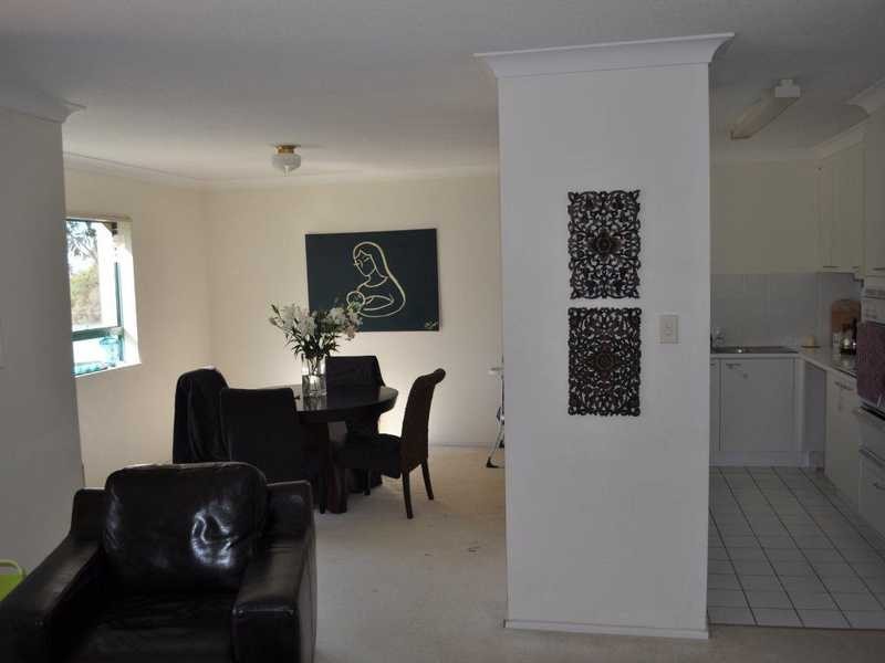 2/9 Domain Road, Currumbin QLD 4223