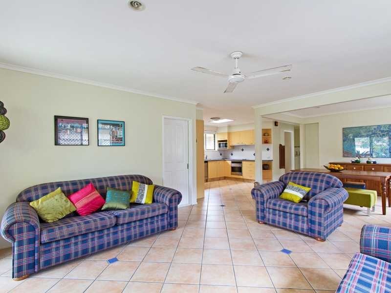 47 Twenty Fourth Avenue, Palm Beach QLD 4221