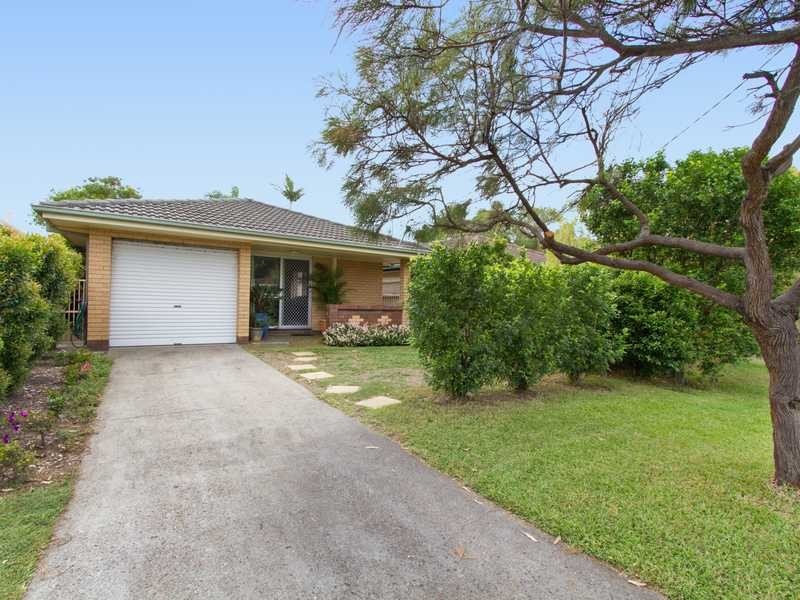 47 Twenty Fourth Avenue, Palm Beach QLD 4221