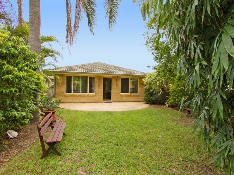 47 Twenty Fourth Avenue, Palm Beach QLD 4221