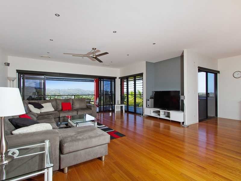 59 Sawtell Drive, Currumbin Waters QLD 4223