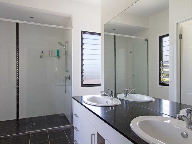 59 Sawtell Drive, Currumbin Waters QLD 4223