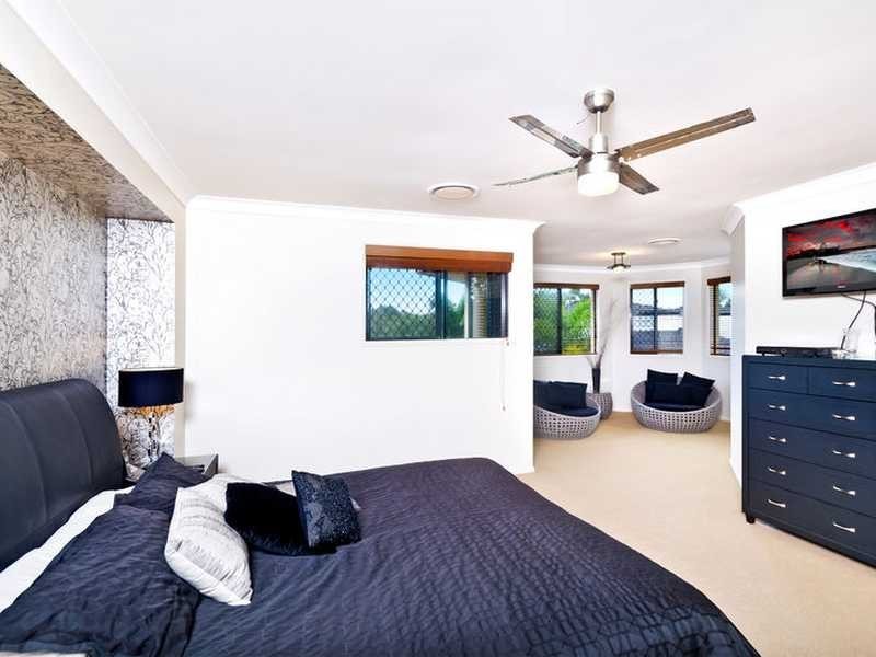 16 Chestnut Street, Elanora QLD 4221