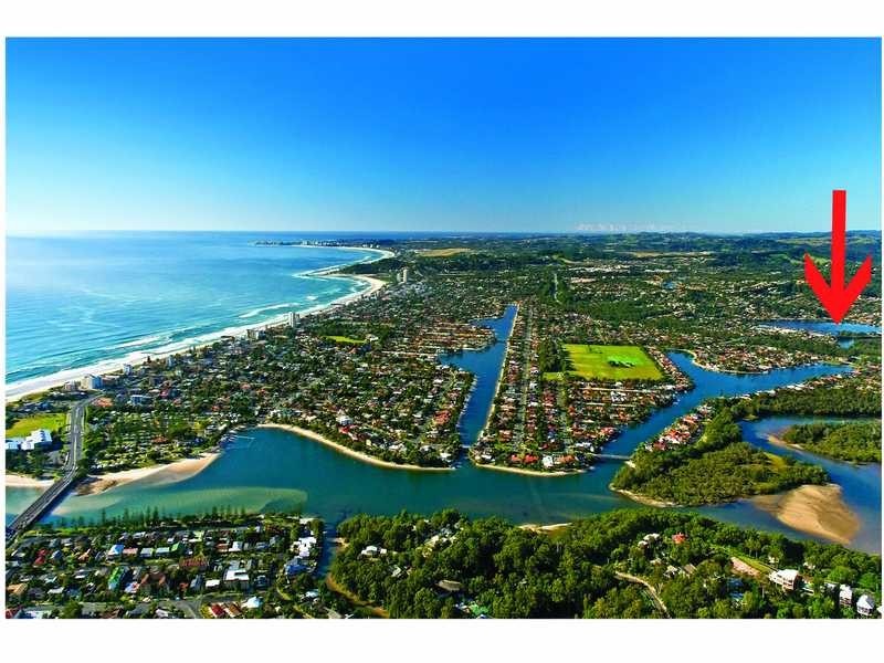 33 Acron Street, Elanora QLD 4221