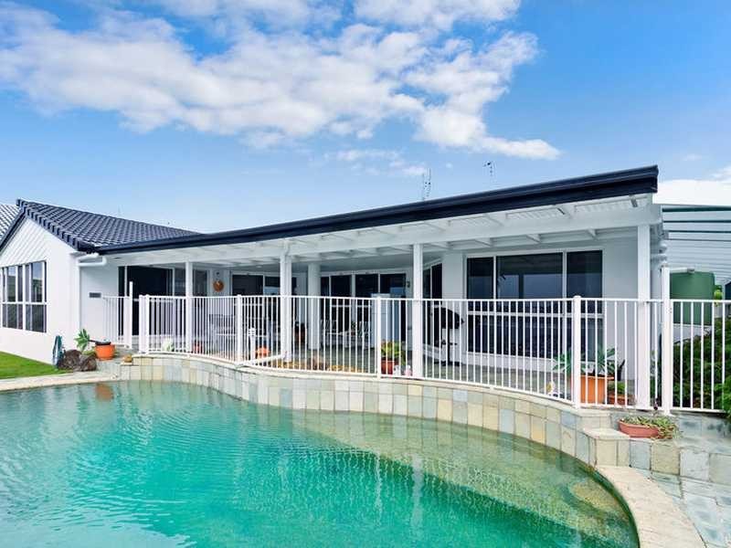 33 Acron Street, Elanora QLD 4221