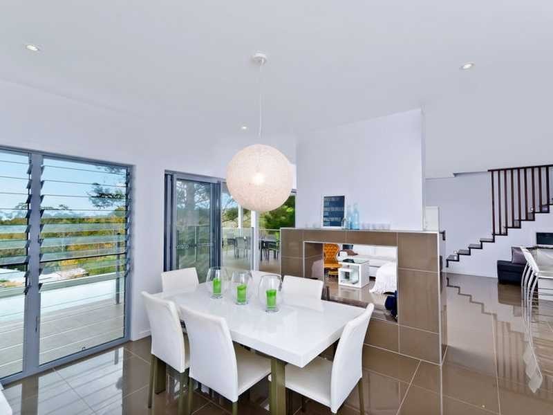 16 Westminster Boulevarde, Elanora QLD 4221