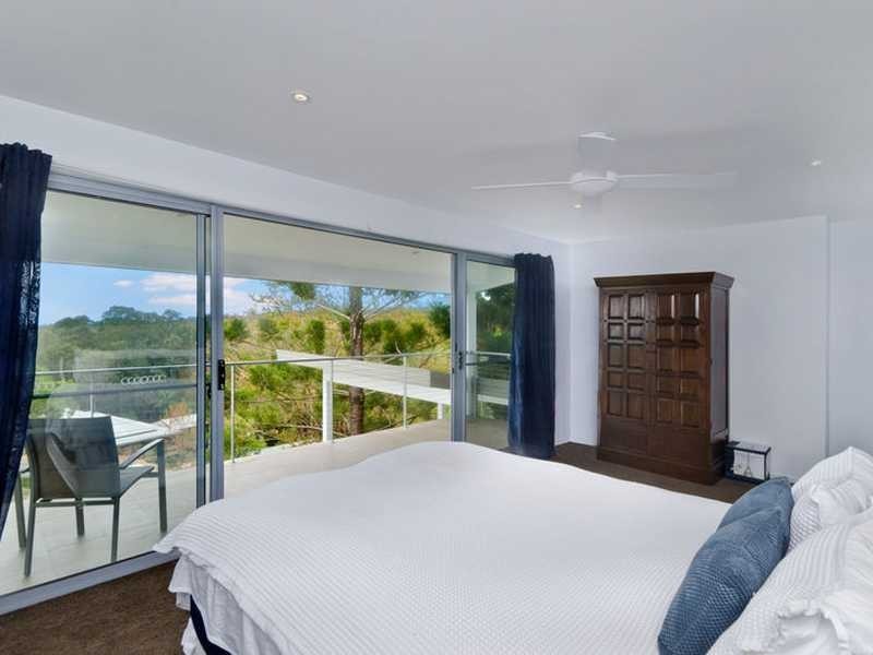 16 Westminster Boulevarde, Elanora QLD 4221