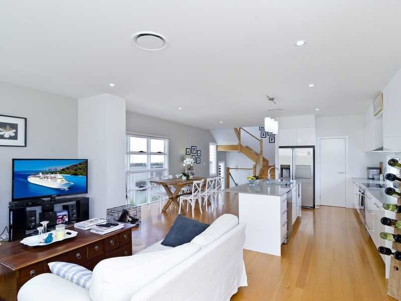 2/1433 Gold Coast Highway, Palm Beach QLD 4221