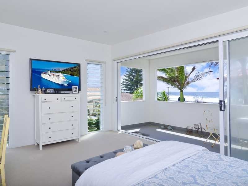 2/1433 Gold Coast Highway, Palm Beach QLD 4221