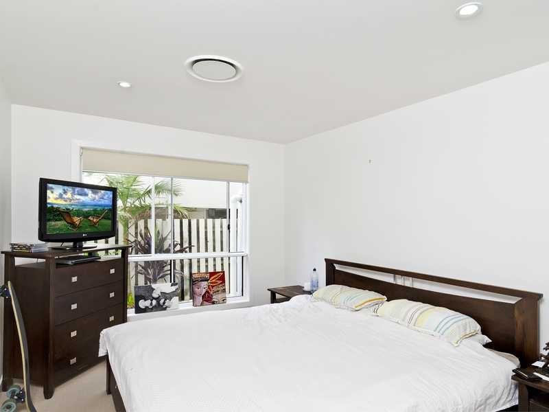 2/1433 Gold Coast Highway, Palm Beach QLD 4221