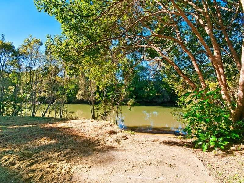 4 Cockatiel Place, Currumbin Waters QLD 4223