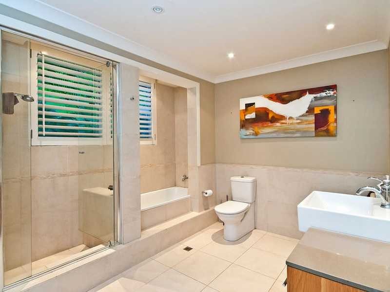 4 Cockatiel Place, Currumbin Waters QLD 4223
