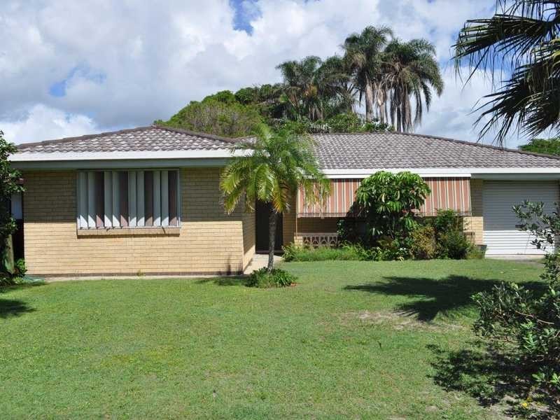 208 Townson Avenue, Palm Beach QLD 4221