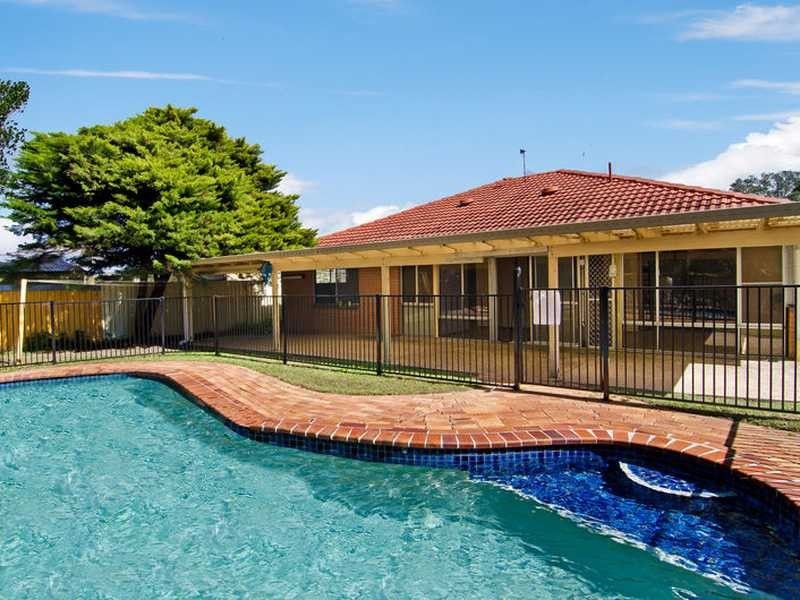 13 Tatha Avenue, Palm Beach QLD 4221