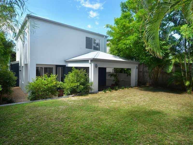 232 Cypress Terrace, Palm Beach QLD 4221