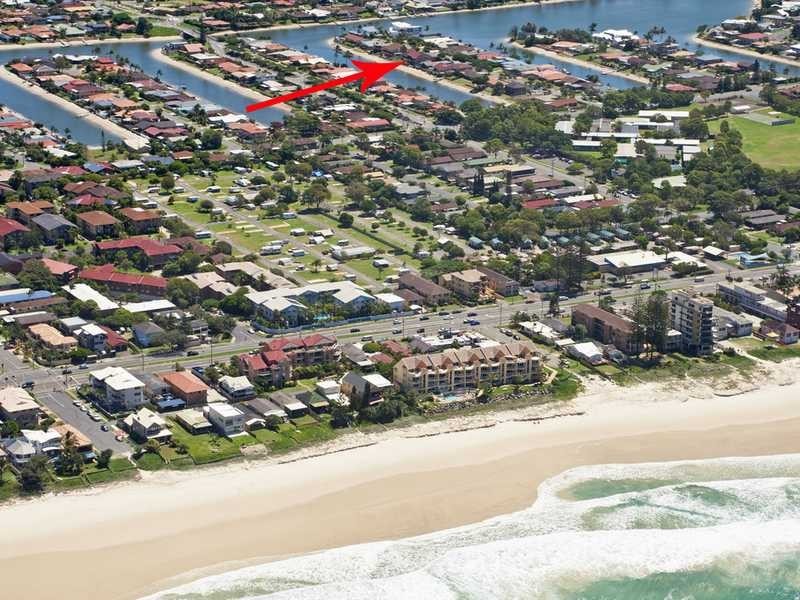 2/22 Barracuda Court, Palm Beach QLD 4221