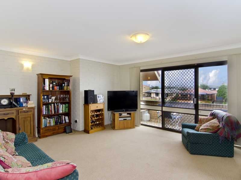 2/22 Barracuda Court, Palm Beach QLD 4221