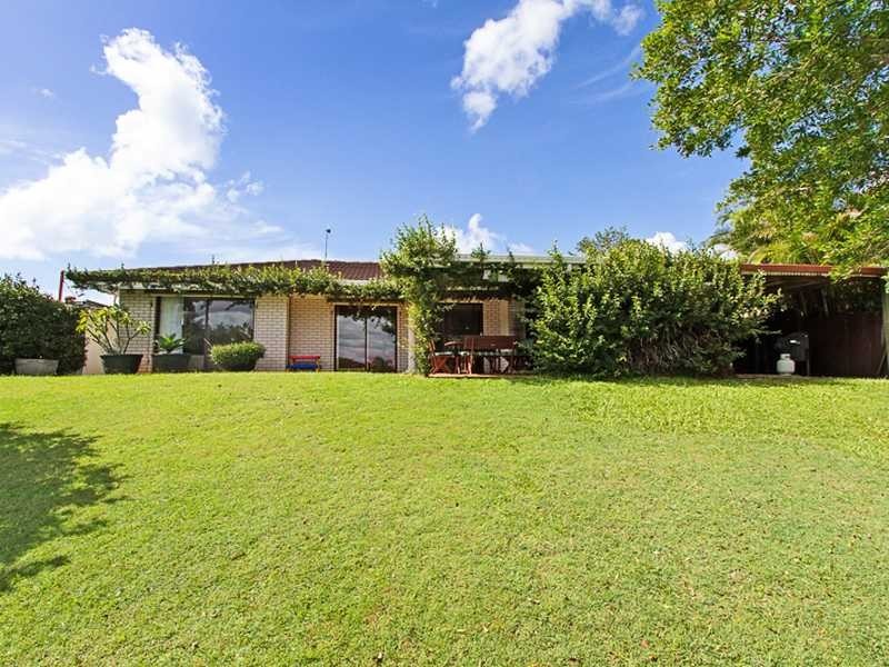 130 Melaleuca Drive, Palm Beach QLD 4221