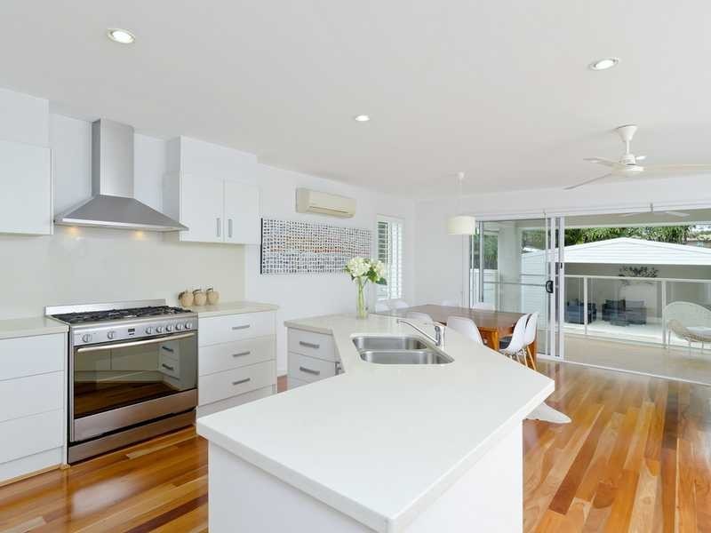 10 Twenty Third Avenue, Palm Beach QLD 4221