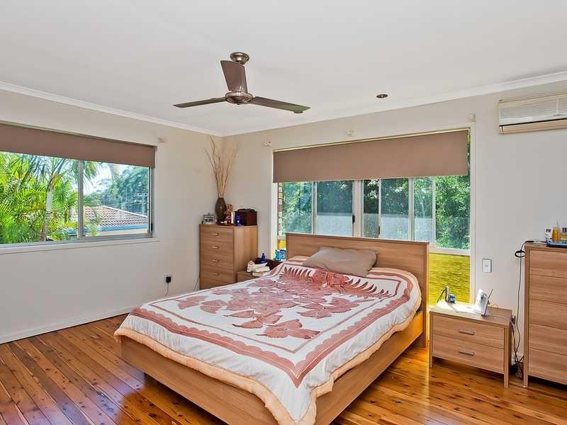 6 Vista Street, Elanora QLD 4221