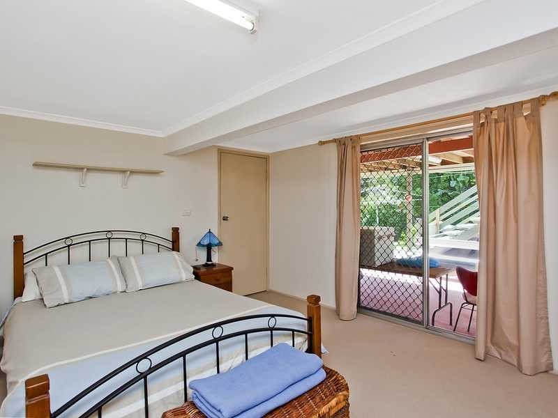 6 Vista Street, Elanora QLD 4221