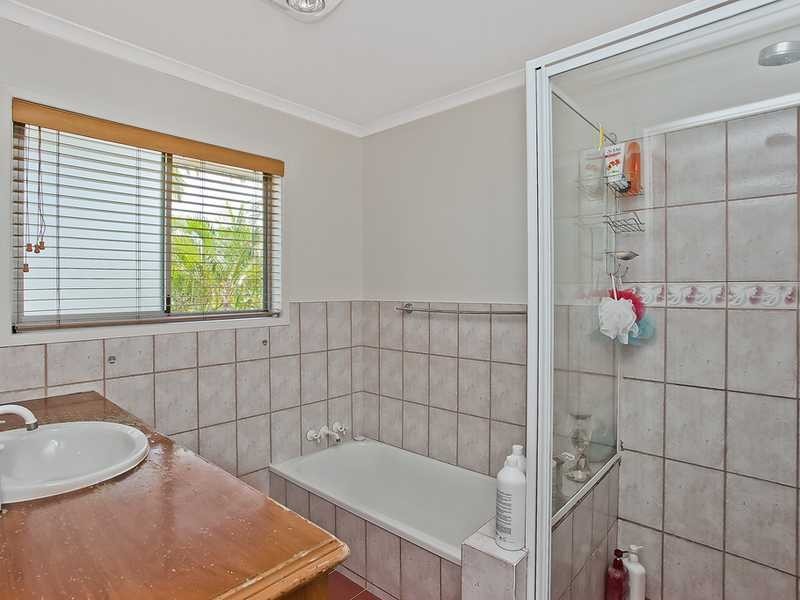 6 Vista Street, Elanora QLD 4221