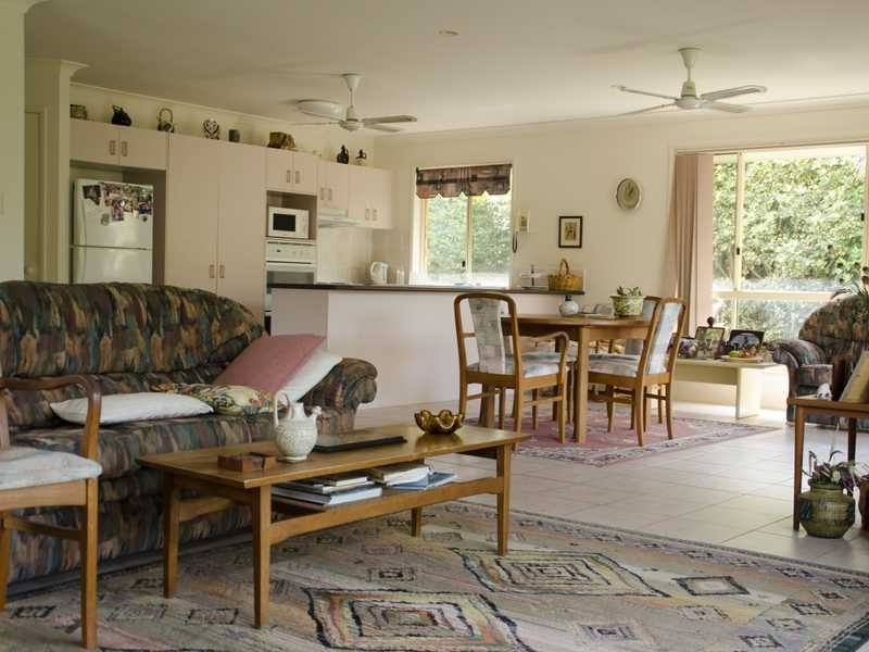 11 Baumea Court, Elanora QLD 4221