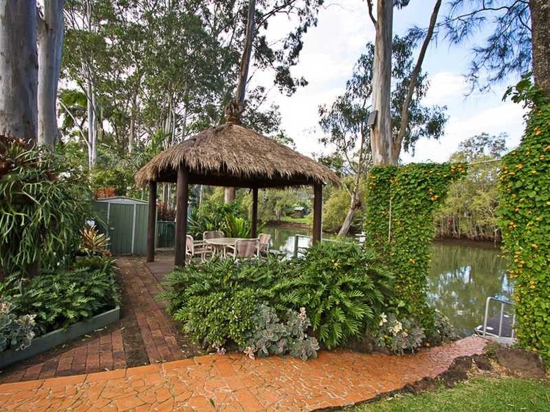 44 Whitsunday Drive, Currumbin Waters QLD 4223