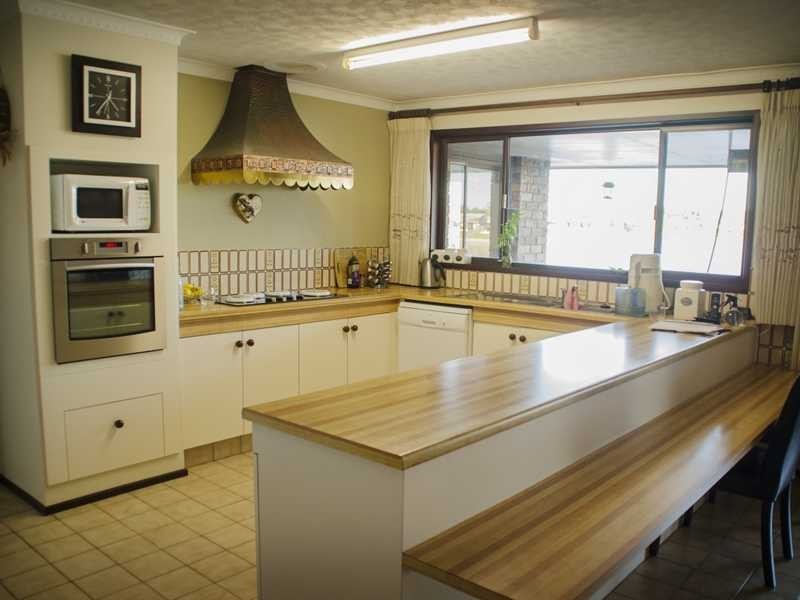 37 Diplacus Drive, Palm Beach QLD 4221