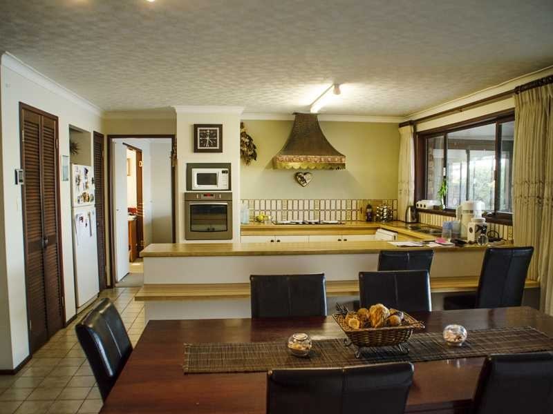 37 Diplacus Drive, Palm Beach QLD 4221