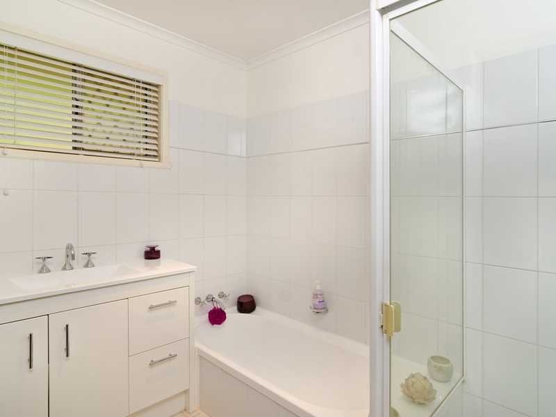 6 Boodera Road, Palm Beach QLD 4221