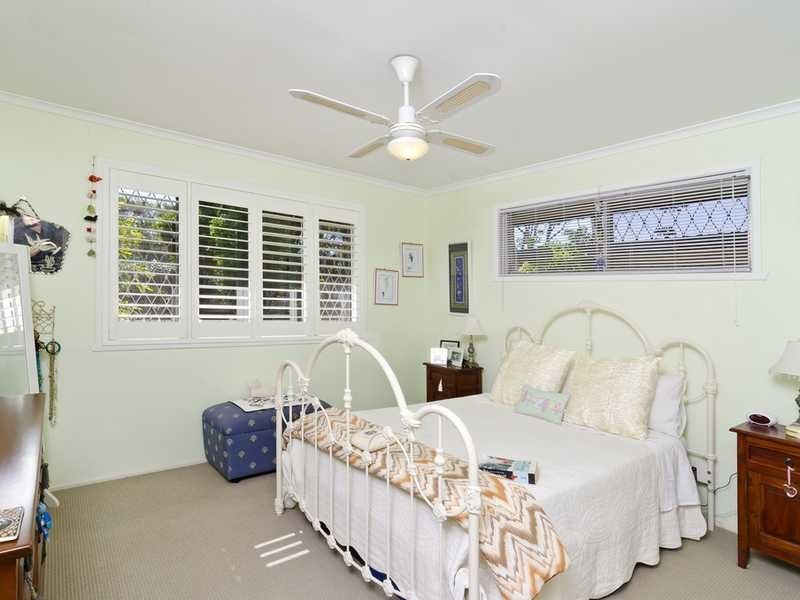 6 Boodera Road, Palm Beach QLD 4221