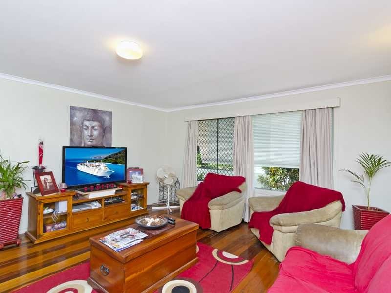 2 Koombala Street, Tugun QLD 4224
