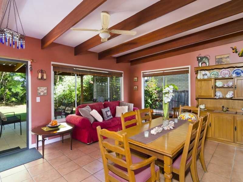 6 Boodera Road, Palm Beach QLD 4221