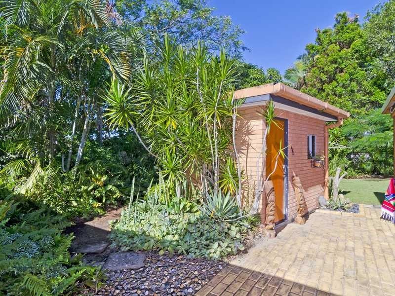 6 Boodera Road, Palm Beach QLD 4221