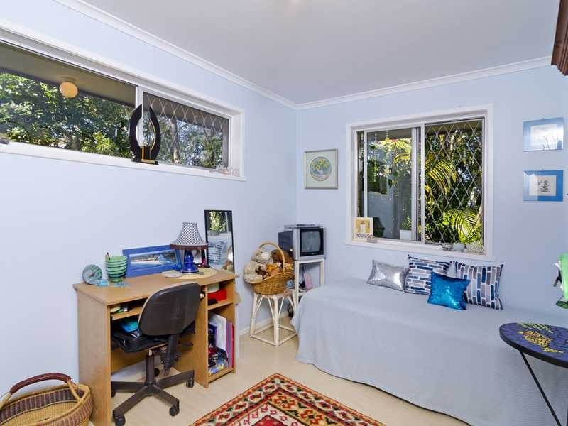 6 Boodera Road, Palm Beach QLD 4221