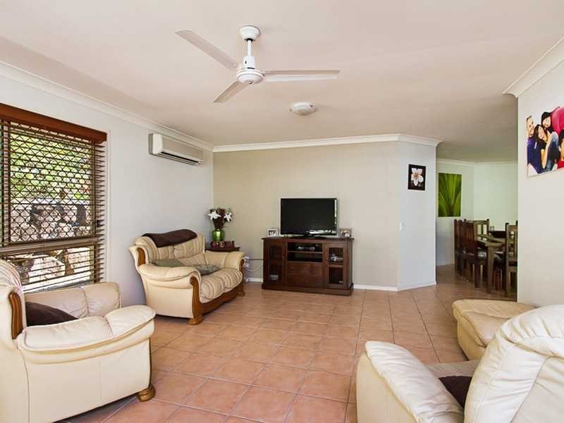 17 Bidwill Court, Elanora QLD 4221