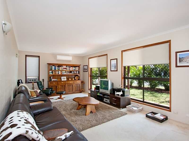 19 Hopbush Street, Palm Beach QLD 4221