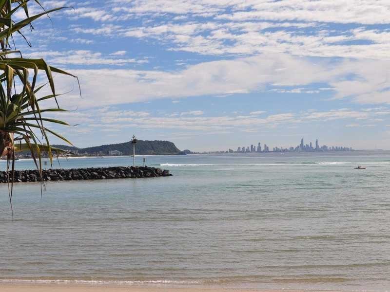 4 Weeumba Street, Currumbin QLD 4223
