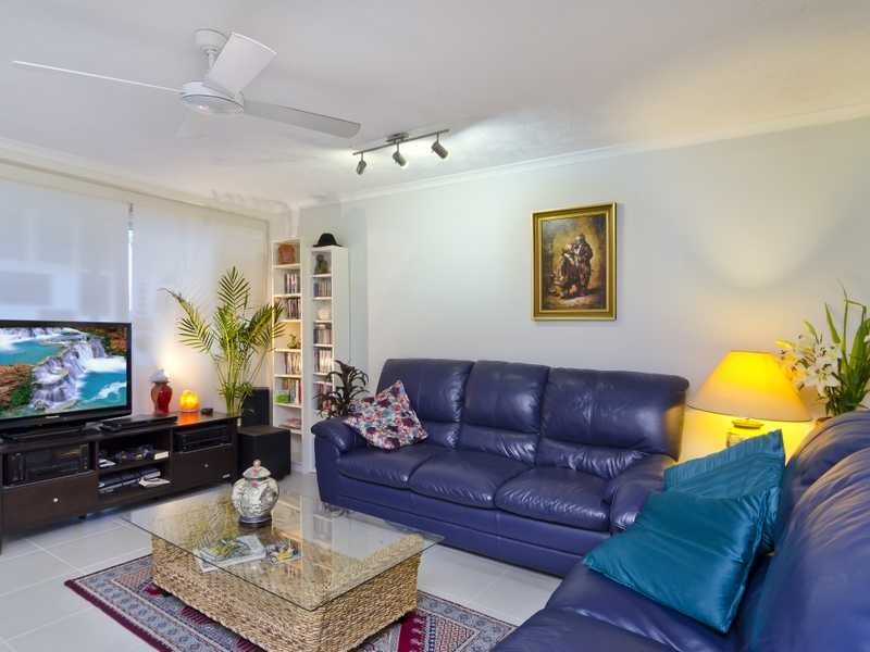 3/16 Djerral Avenue, Burleigh Heads QLD 4220